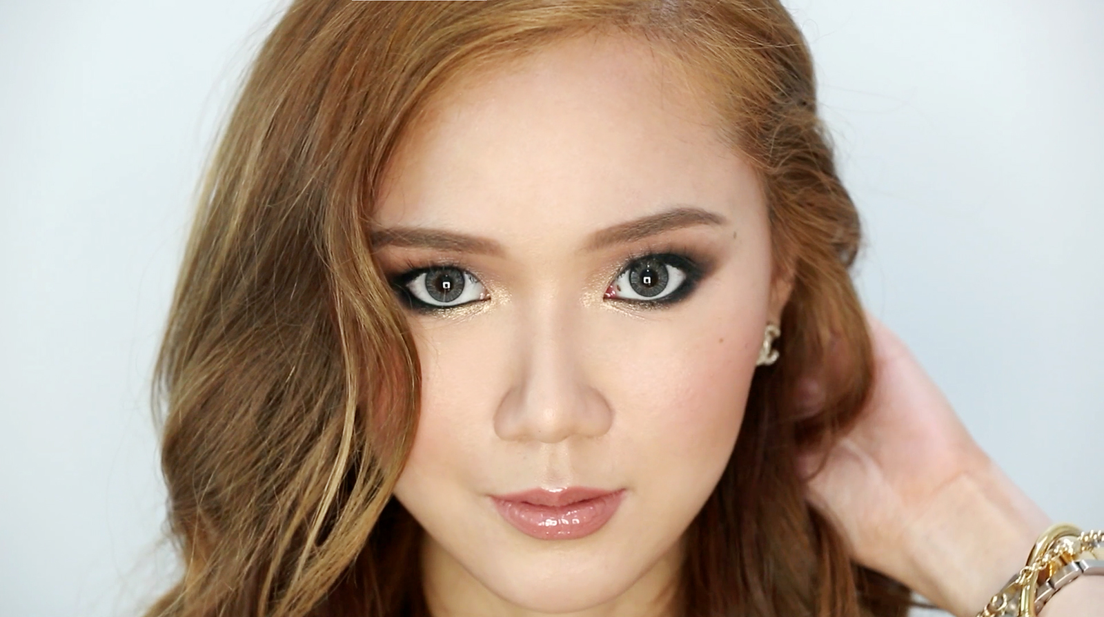 Day To Night Smokey Eye Makeup Tutorial - www.itscamilleco.com